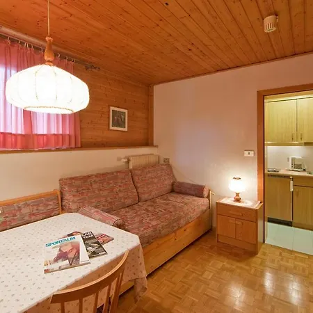 Rainegg Hotel 3*